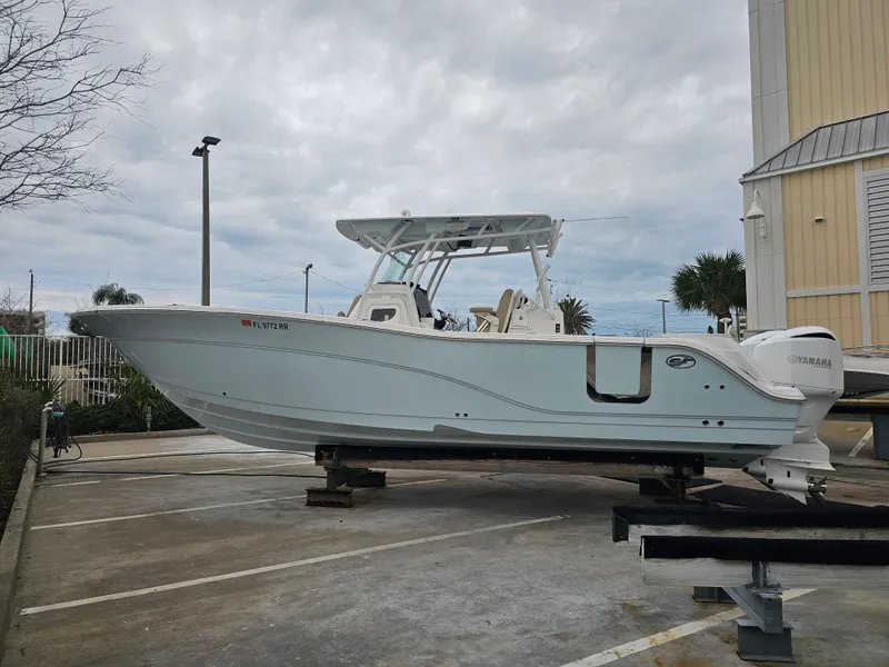 Slide: The Image of Sea Fox 328 COMMANDER 2018 - 3