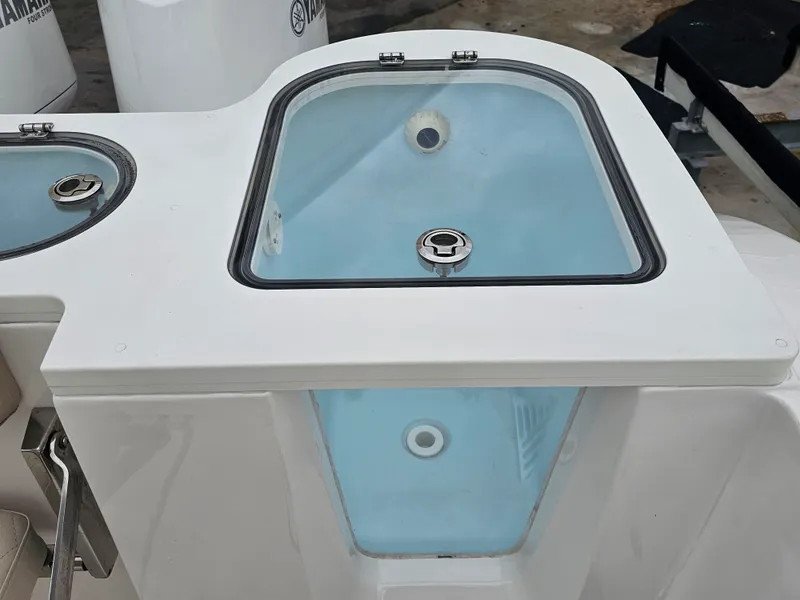 Slide: The Image of Sea Fox 328 COMMANDER 2018 - 33