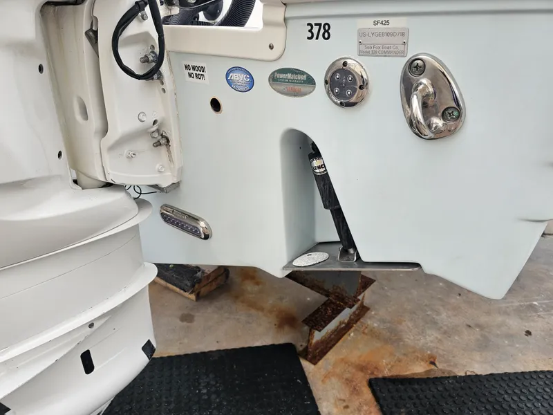 Slide: The Image of Sea Fox 328 COMMANDER 2018 - 47