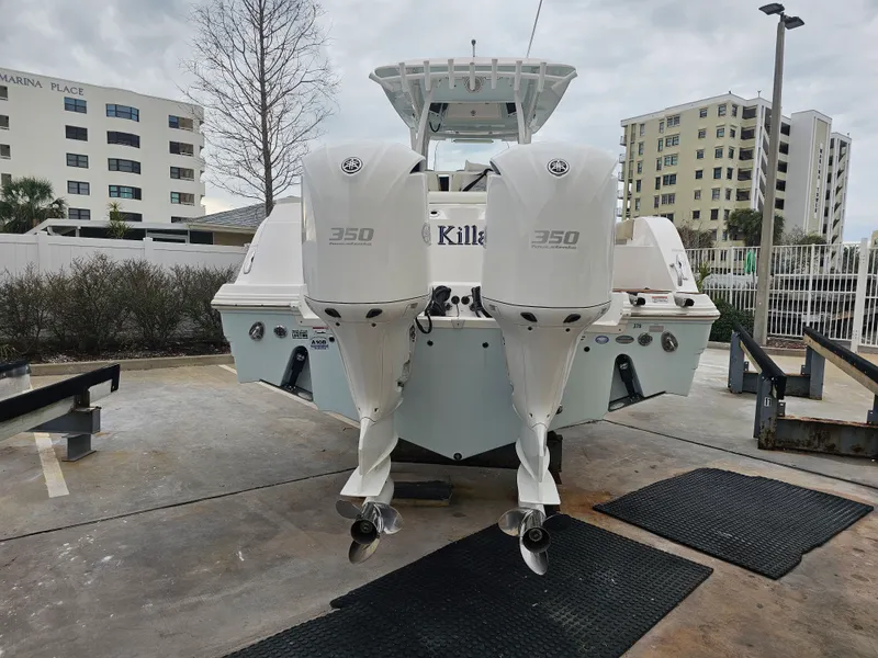 Slide: The Image of Sea Fox 328 COMMANDER 2018 - 6