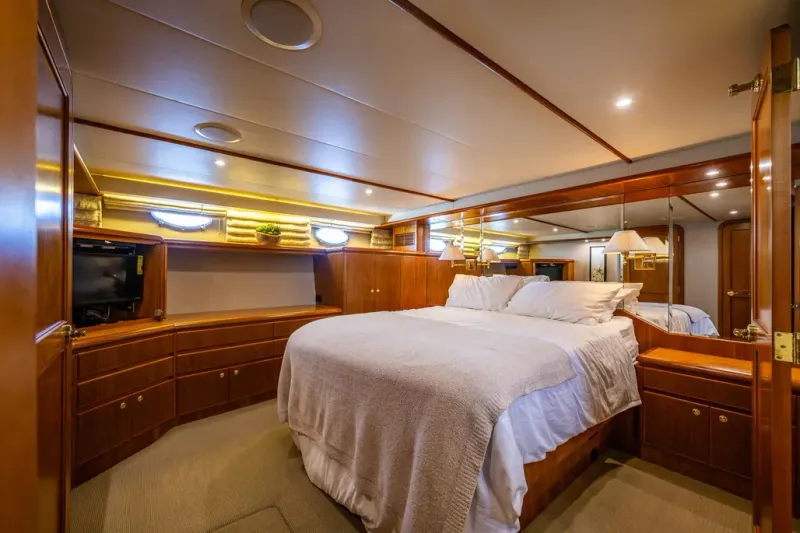 Slide: The Image of Westbay Pilothouse 2000 - 18