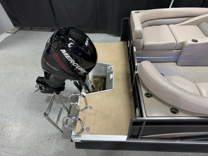 Slide: The Image of Premier 260 GRAND ISLE 2012 - 10