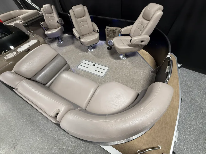 Slide: The Image of Premier 260 GRAND ISLE 2012 - 28