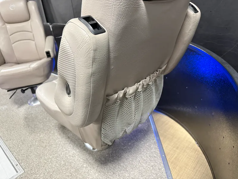 Slide: The Image of Premier 260 GRAND ISLE 2012 - 36