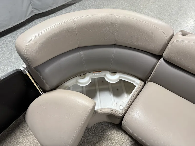 Slide: The Image of Premier 260 GRAND ISLE 2012 - 41