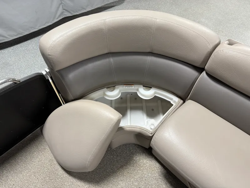 Slide: The Image of Premier 260 GRAND ISLE 2012 - 42