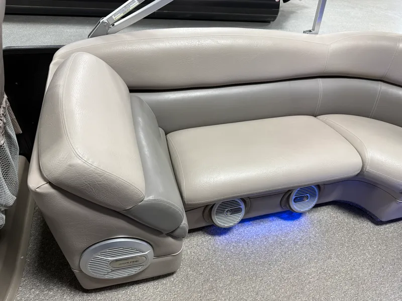 Slide: The Image of Premier 260 GRAND ISLE 2012 - 85