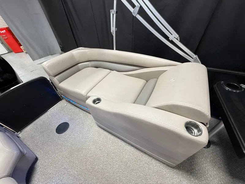 Slide: The Image of Premier 260 GRAND ISLE 2012 - 94