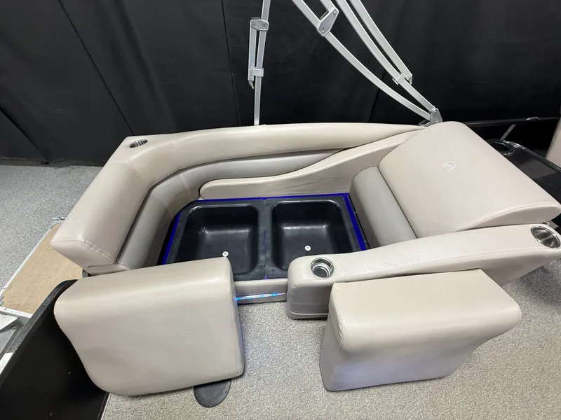 Slide: The Image of Premier 260 GRAND ISLE 2012 - 98