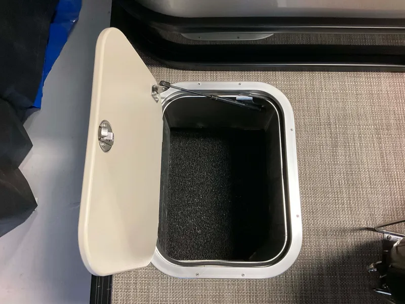 Slide: The Image of Barletta L23QC 2019 - 17