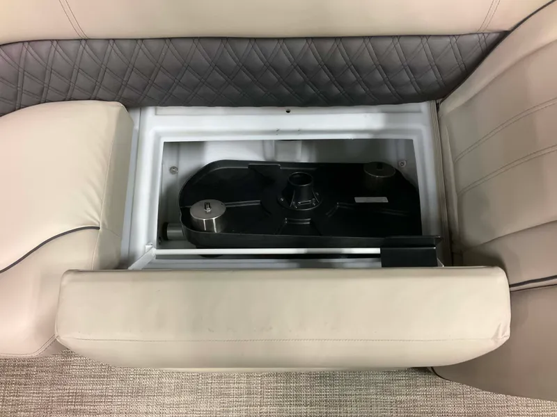 Slide: The Image of Barletta L23QC 2019 - 23