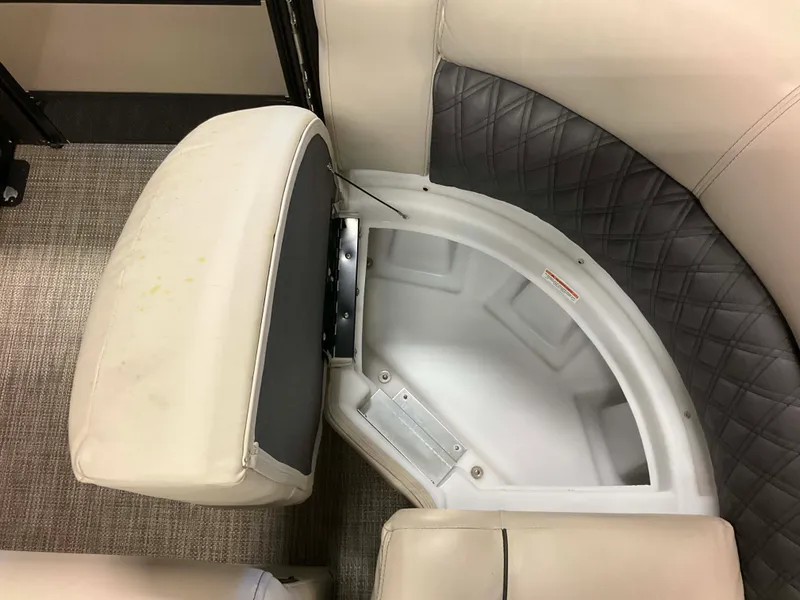 Slide: The Image of Barletta L23QC 2019 - 51