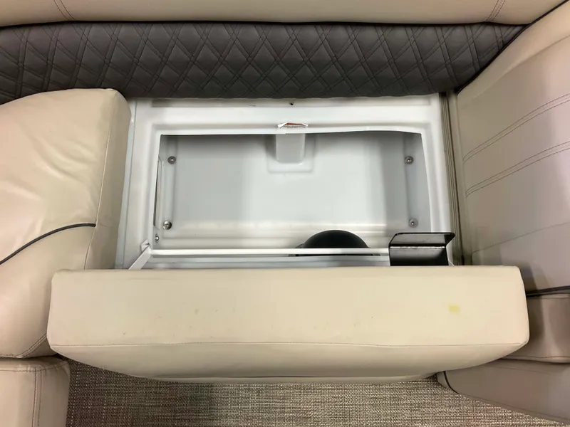 Slide: The Image of Barletta L23QC 2019 - 53