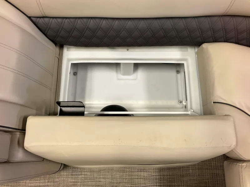 Slide: The Image of Barletta L23QC 2019 - 54