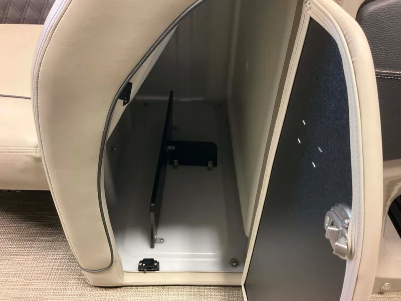 Slide: The Image of Barletta L23QC 2019 - 58