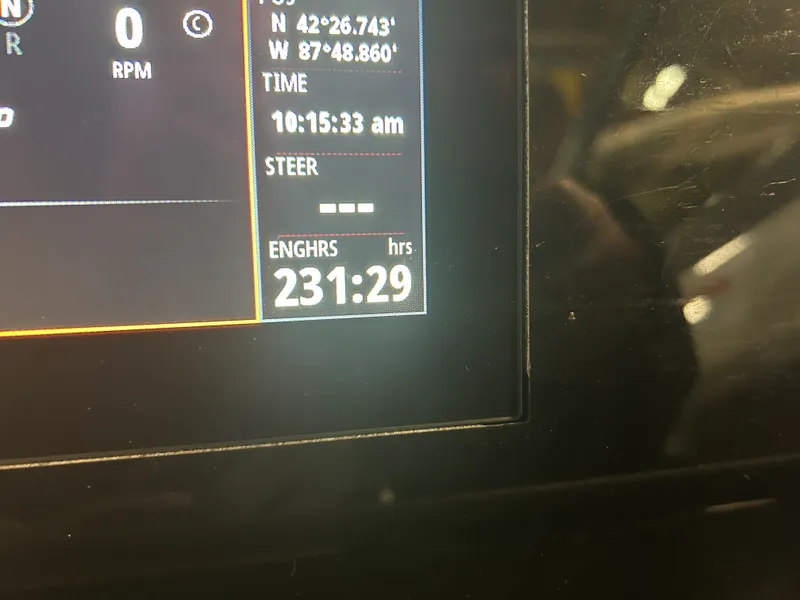 Slide: The Image of Sea Ray 270 SDX 2021 - 18