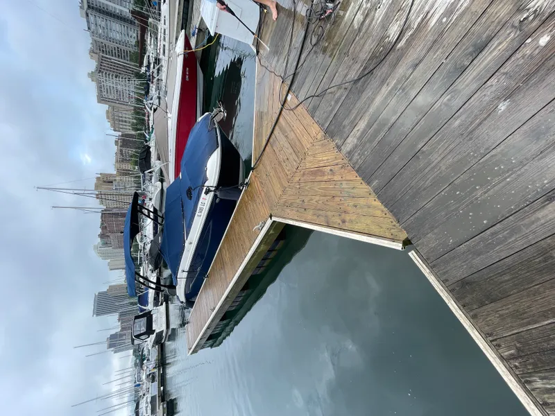 Slide: The Image of Sea Ray 270 SDX 2021 - 7