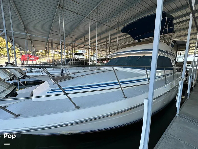 Slide: The Image of Sea Ray 410 AFt Cabin 1986 - 16033325