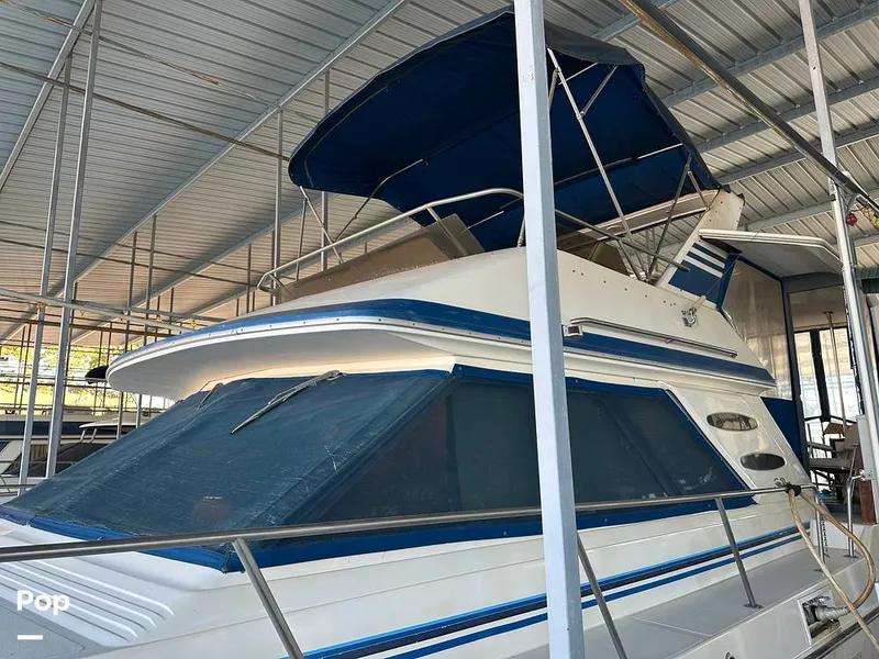 Slide: The Image of Sea Ray 410 AFt Cabin 1986 - 16033328