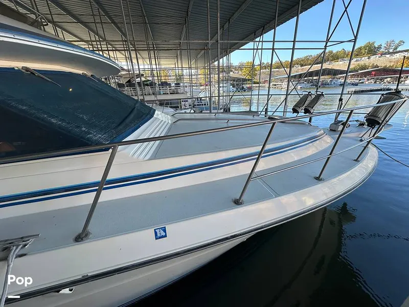 Slide: The Image of Sea Ray 410 AFt Cabin 1986 - 16033344