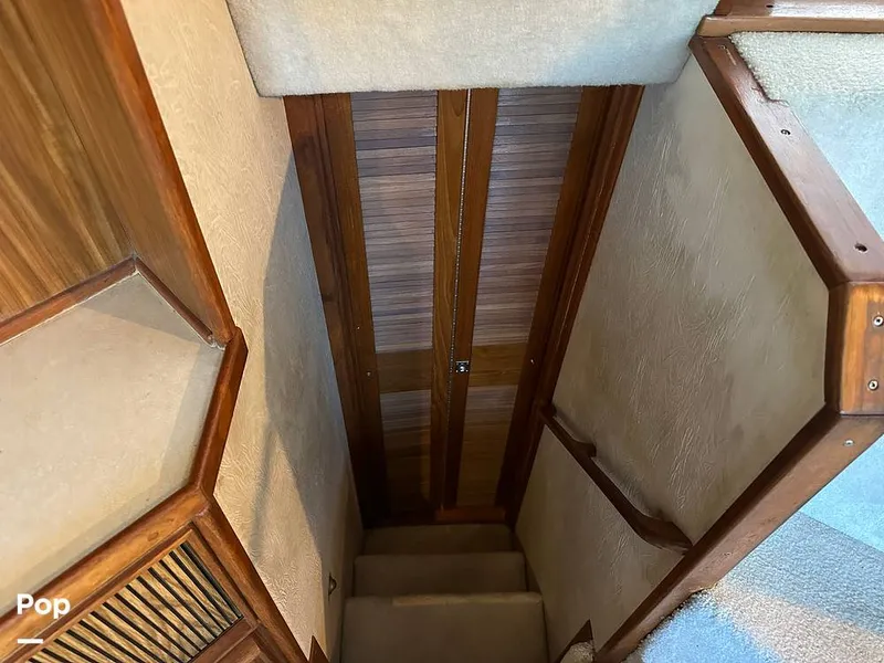 Slide: The Image of Sea Ray 410 AFt Cabin 1986 - 16033252