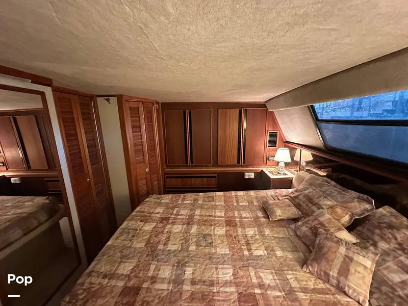 Slide: The Image of Sea Ray 410 AFt Cabin 1986 - 16033254