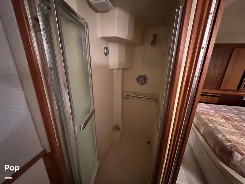 Slide: The Image of Sea Ray 410 AFt Cabin 1986 - 16033262