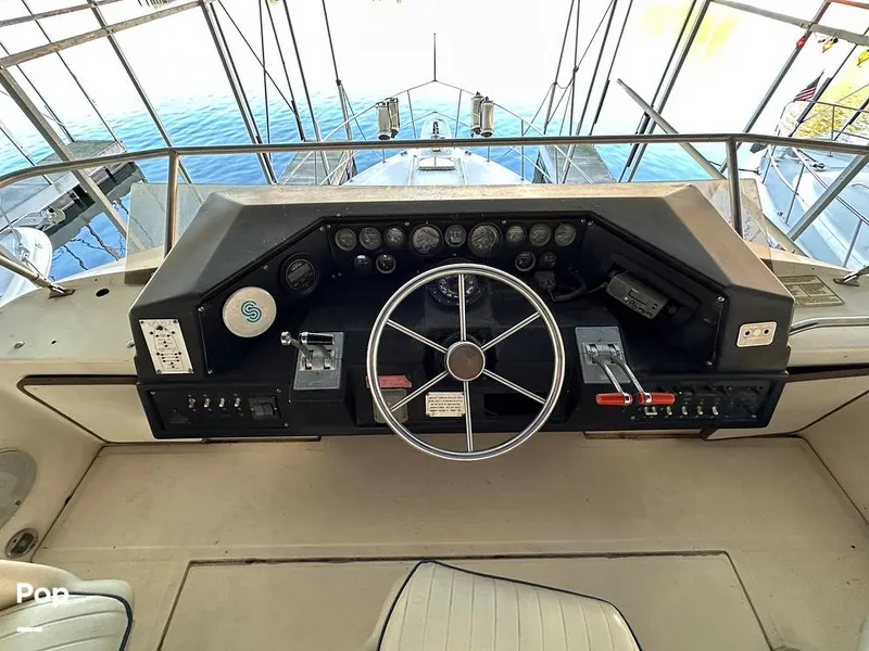 Slide: The Image of Sea Ray 410 AFt Cabin 1986 - 16033275