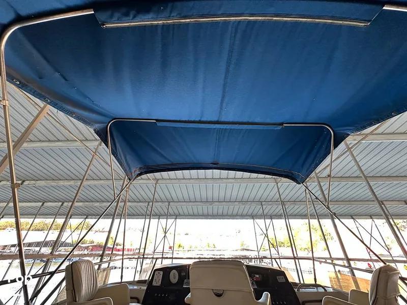 Slide: The Image of Sea Ray 410 AFt Cabin 1986 - 16033294