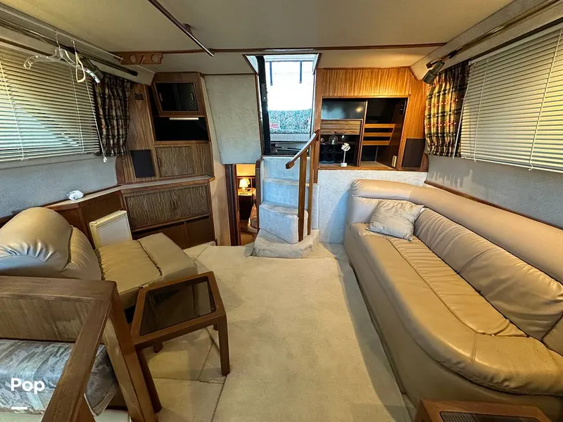 Slide: The Image of Sea Ray 410 AFt Cabin 1986 - 16033222