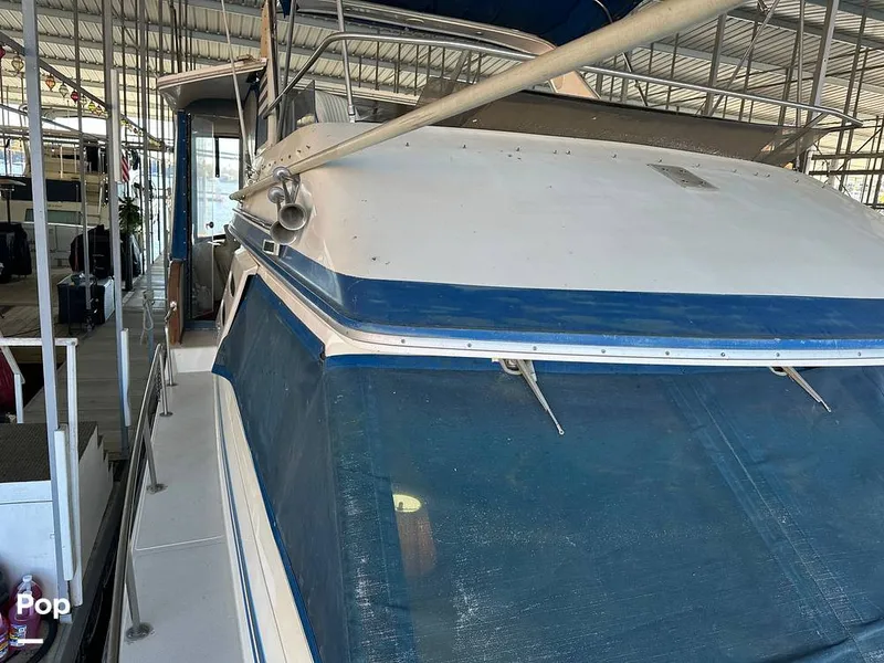 Slide: The Image of Sea Ray 410 AFt Cabin 1986 - 16033319