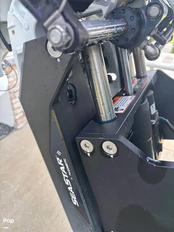 Slide: The Image of Blue Wave 2200 Pure Bay 2023 - 15946653