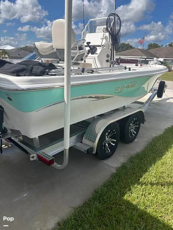 Slide: The Image of Blue Wave 2200 Pure Bay 2023 - 15946643