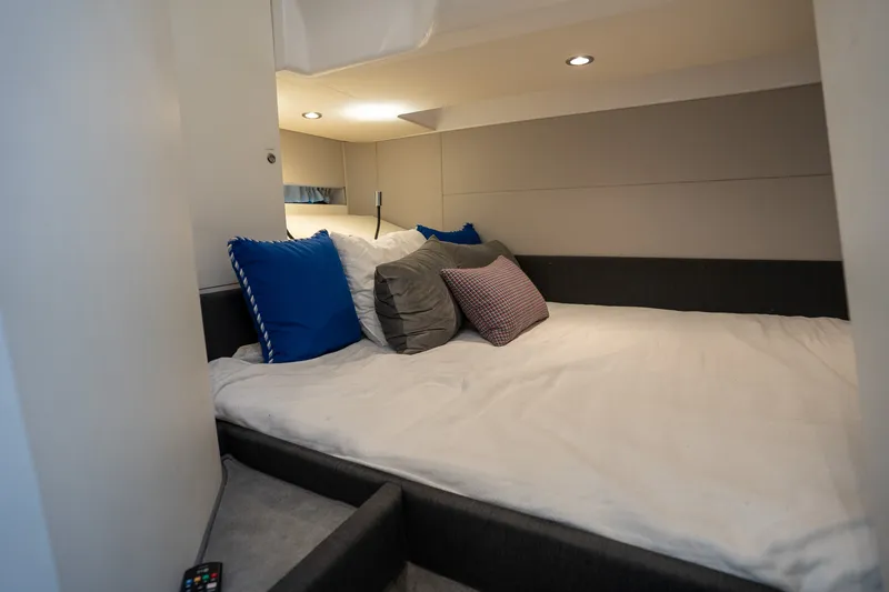 Slide: The Image of Azimut VERVE 42 2023 - 21