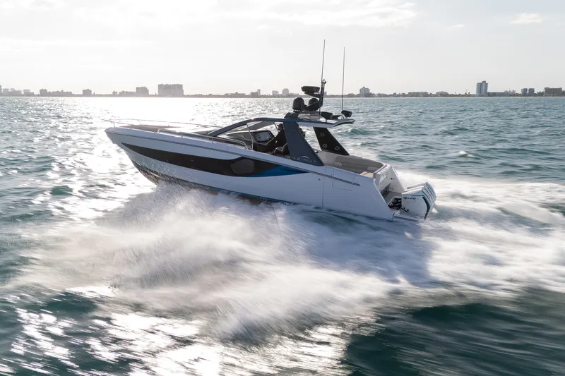 Slide: The Image of Azimut VERVE 42 2023 - 24