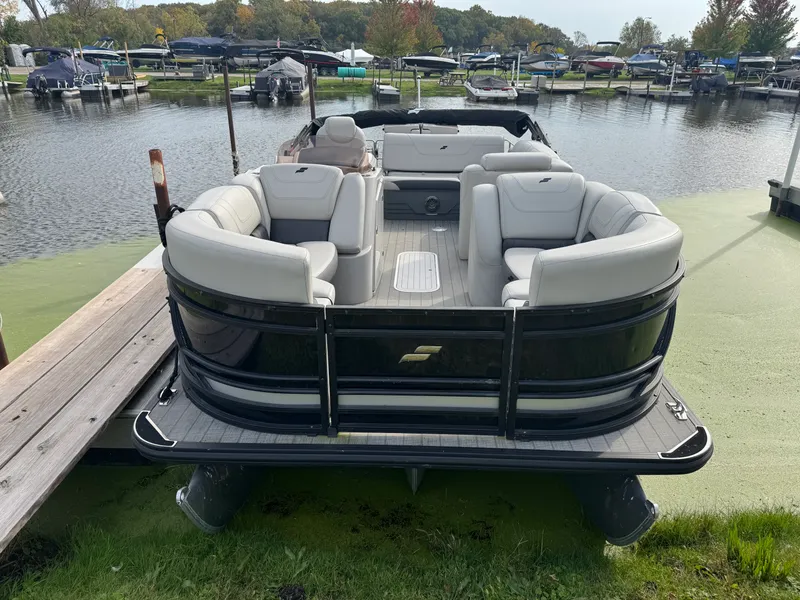 The Image of Starcraft CX23 DLBAR 2022 - 0