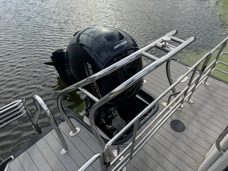 Slide: The Image of Starcraft CX23 DLBAR 2022 - 15