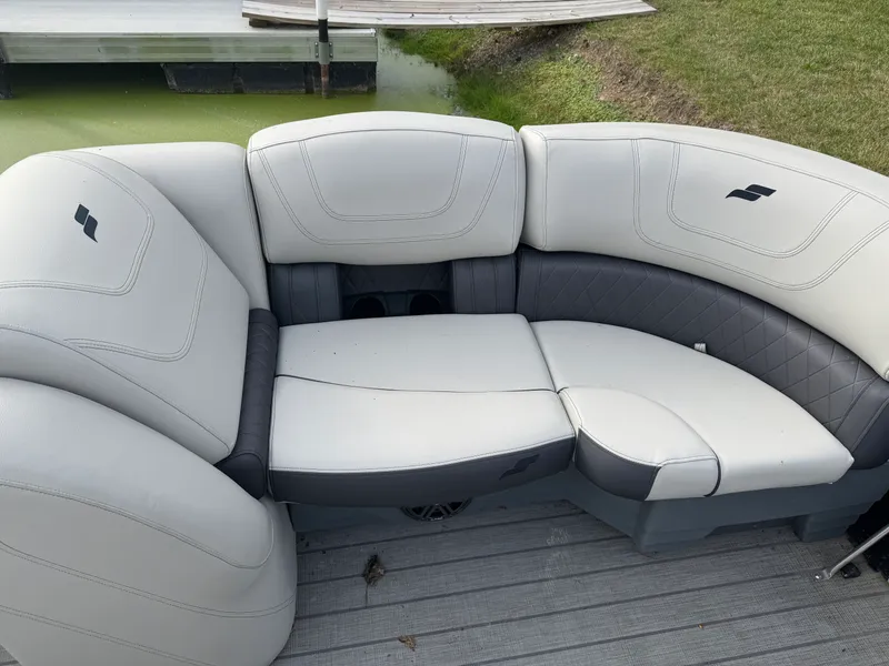 Slide: The Image of Starcraft CX23 DLBAR 2022 - 3