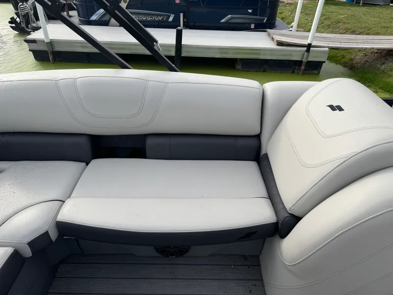 Slide: The Image of Starcraft CX23 DLBAR 2022 - 8