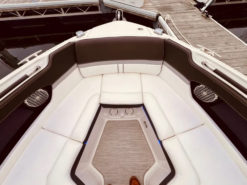 Slide: The Image of Sea Ray 250 SLX 2017 - 34