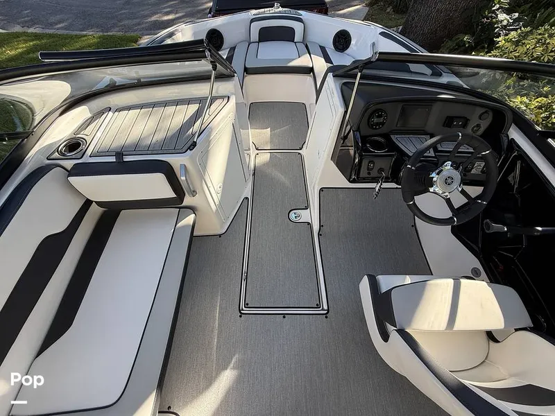 Slide: The Image of Ski Locker - 16013827