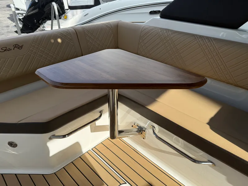 Slide: The Image of Sea Ray SDX 270 Outboard 2026 - 14