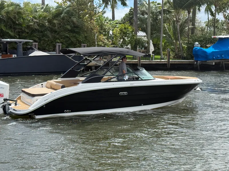 Slide: The Image of Sea Ray SDX 270 Outboard 2026 - 2