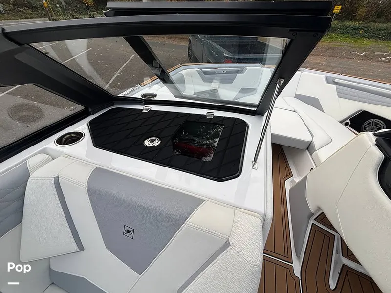 Slide: The Image of Nautique S23 2022 - 16050618