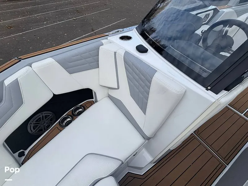 Slide: The Image of Nautique S23 2022 - 16050613