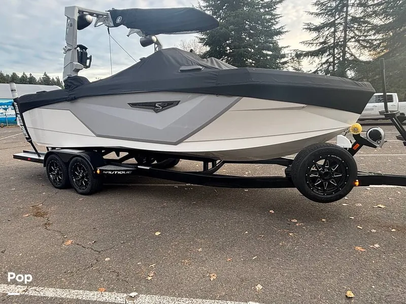 Slide: The Image of Nautique S23 2022 - 16045549