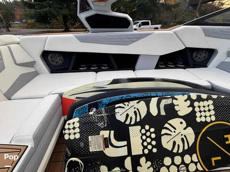 Slide: The Image of Nautique S23 2022 - 16050627