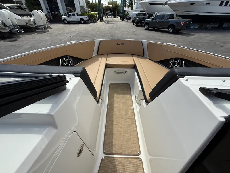 Slide: The Image of Sea Ray SPX 210 Outboard 2026 - 11