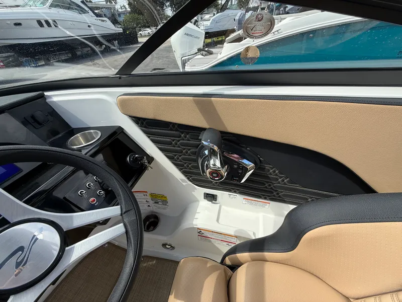 Slide: The Image of Sea Ray SPX 210 Outboard 2026 - 8