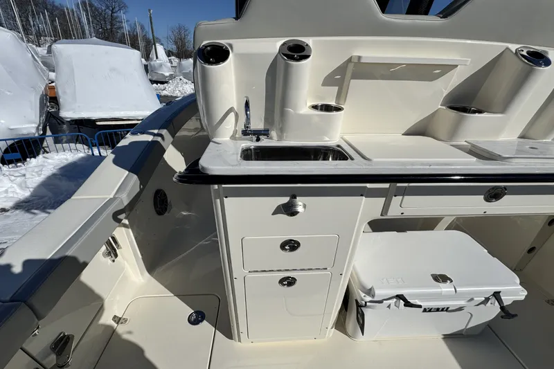 Slide: The Image of Scout 260 LXF 2026 - 15